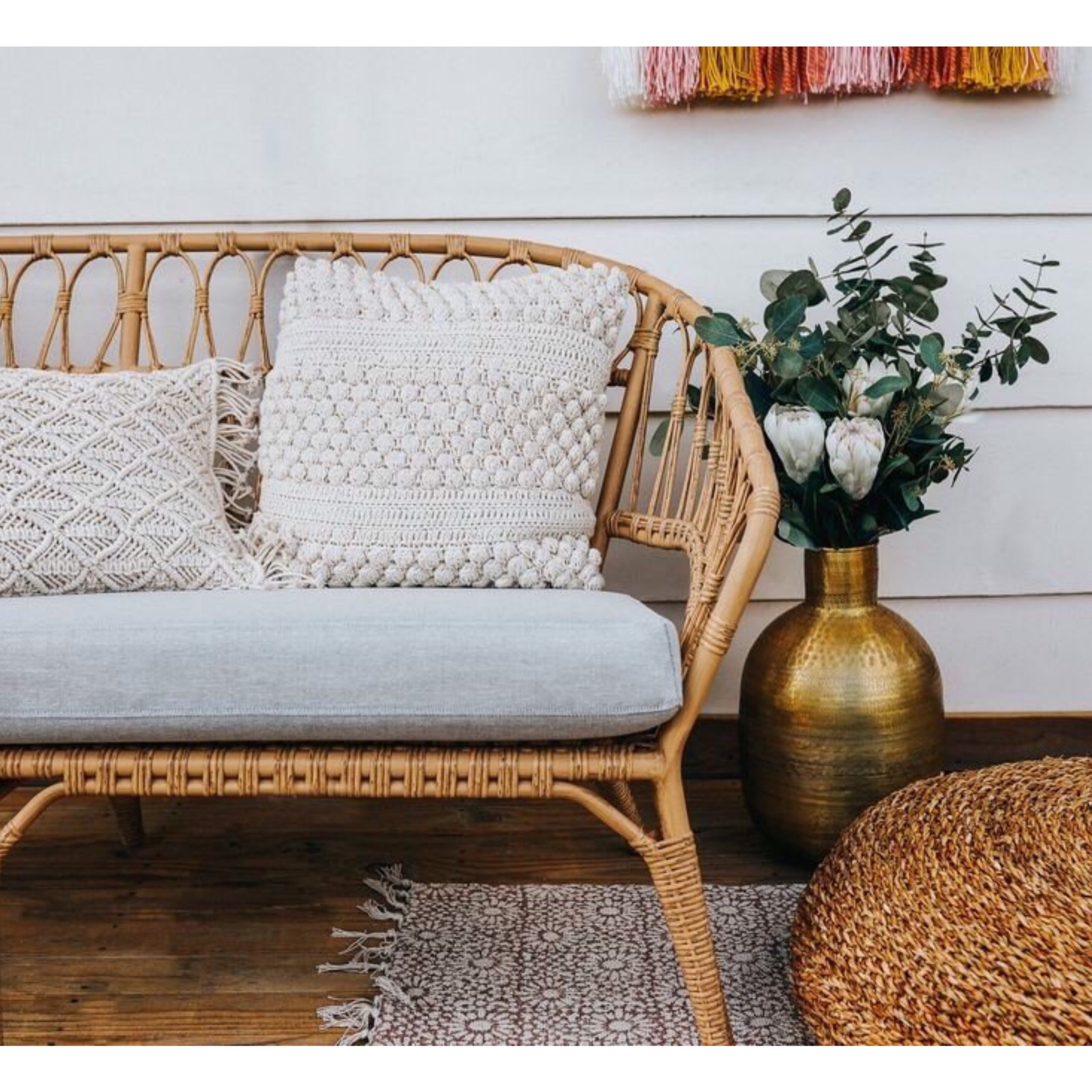 sofa-may